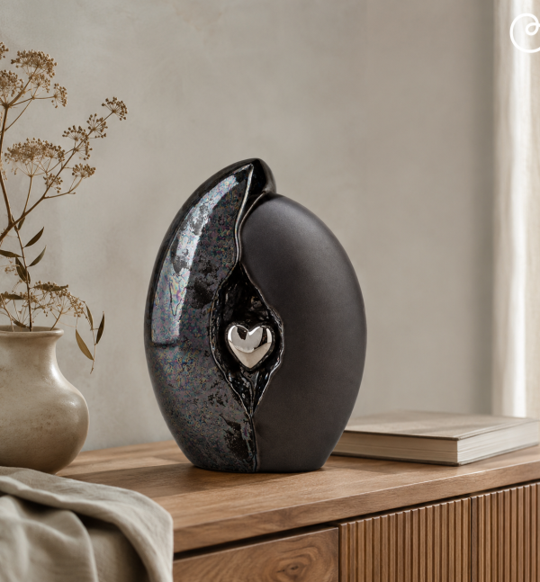 ochtendblauw-volwassen-urn-donker-zilver-trademark